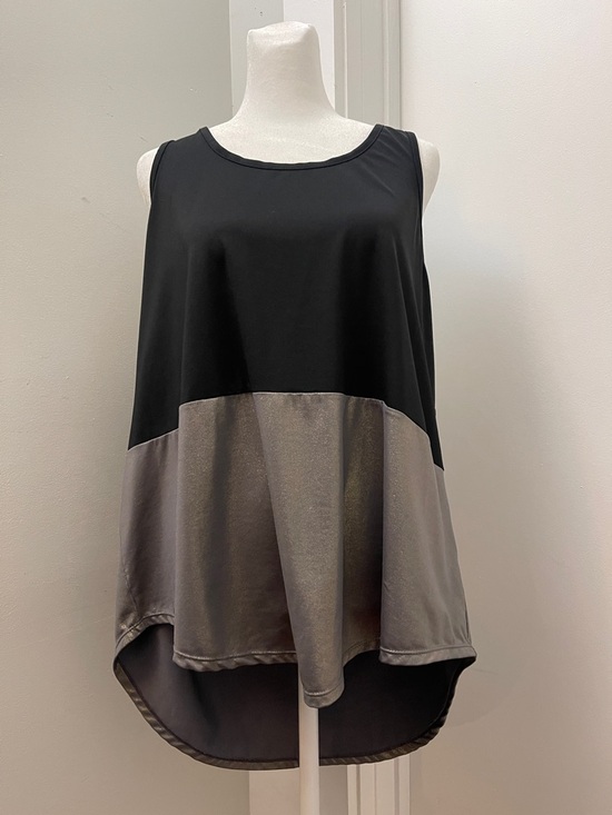 MTA Sport Tops - MTA Sport Black and Metallic Gray Colorblock Sleeveless Tank